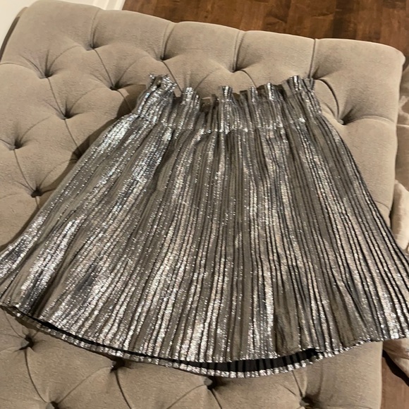 Zara silver mini skort - Picture 2 of 4